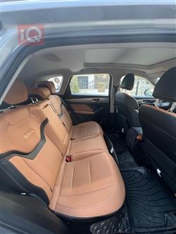 هەڤاڵ جۆلیۆن